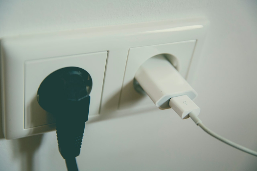 Things_to_Look_for_When_Buying_a_House_on_Maui_electrical_outlets